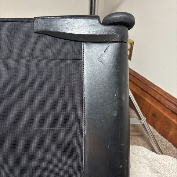 Victorinox Mobilizer Black Ballistic 25" Wheeled Deluxe Garment Bag Luggage - Picture 12 of 16